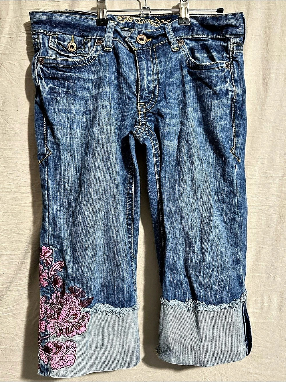 Y2K Vintage Old Navy Floral Embroidered Cropped Jeans in Blue & Pink